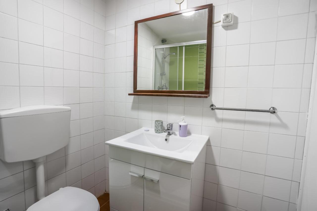 Cozy 3 Bedroom Apt In Lively Bairro Alto Lisboa Exterior foto