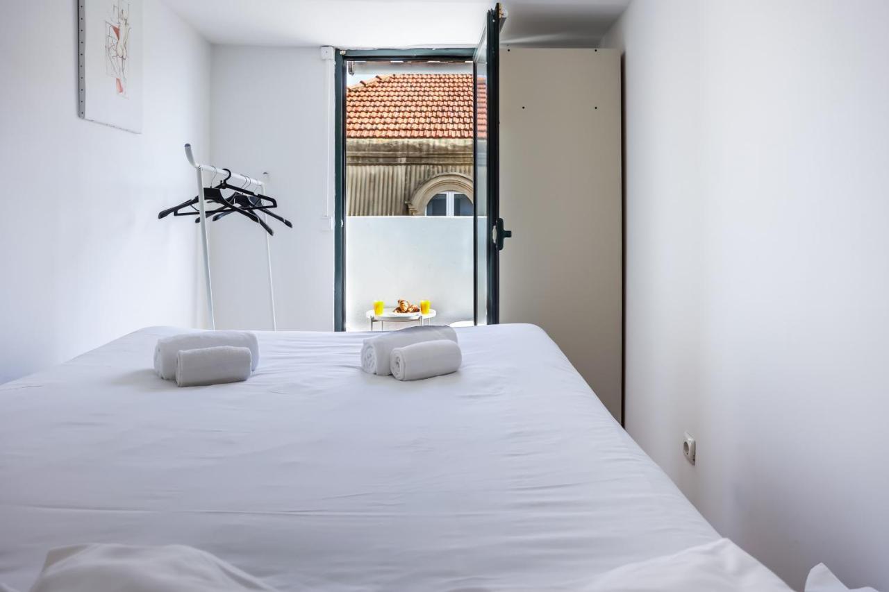 Cozy 3 Bedroom Apt In Lively Bairro Alto Lisboa Exterior foto